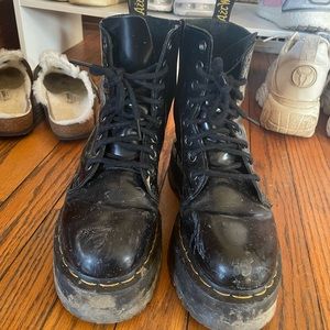 Size 6 platform doc martens